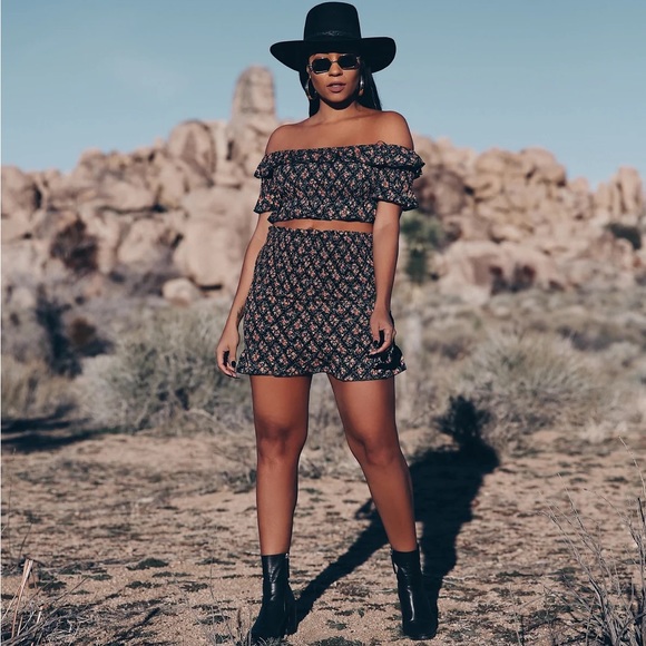 Floral Smock Set - Picture 3 of 6